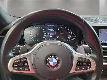 M240i xDrive Coupé Navi PDC Sportsitze HiFi LED