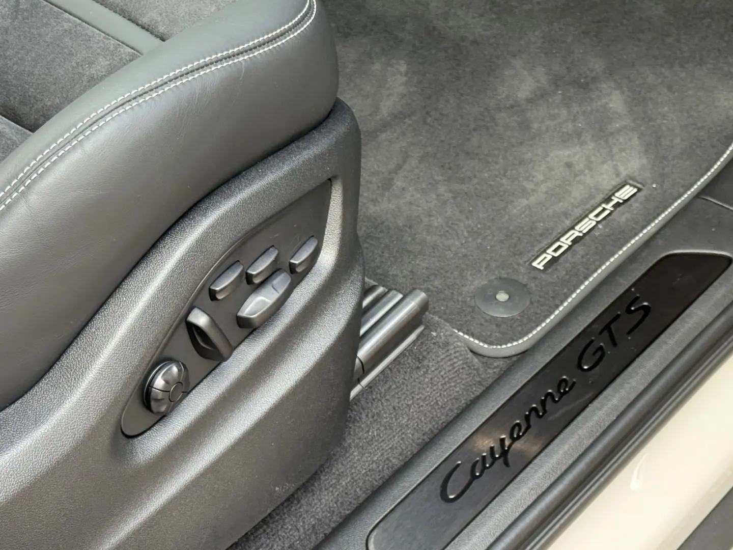 Cayenne GTS Coupe HINTERACHSLENKUNG MATRIX BOSE