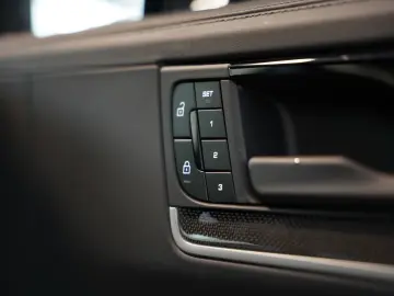 Cayenne S Coupé  1.H  22  S-Abgas  LUFT  BOSE