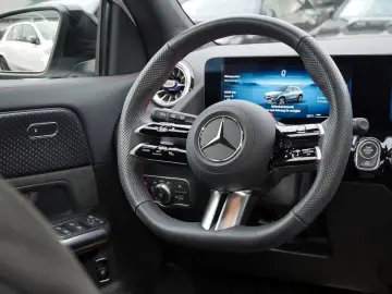 GLA 180   AMG Night Distr AHK Kamer360 Multibeam