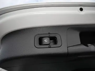 GLA 180   AMG Night Distr AHK Kamer360 Multibeam