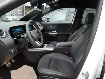 GLA 180   AMG Night Distr AHK Kamer360 Multibeam