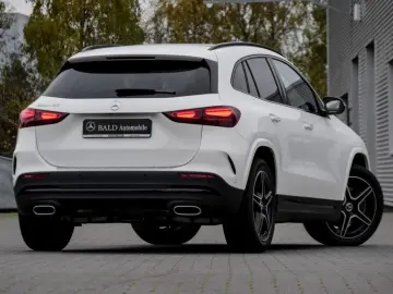 GLA 180 AMG-Sport MLB 360 Pano Night Distr Keyl