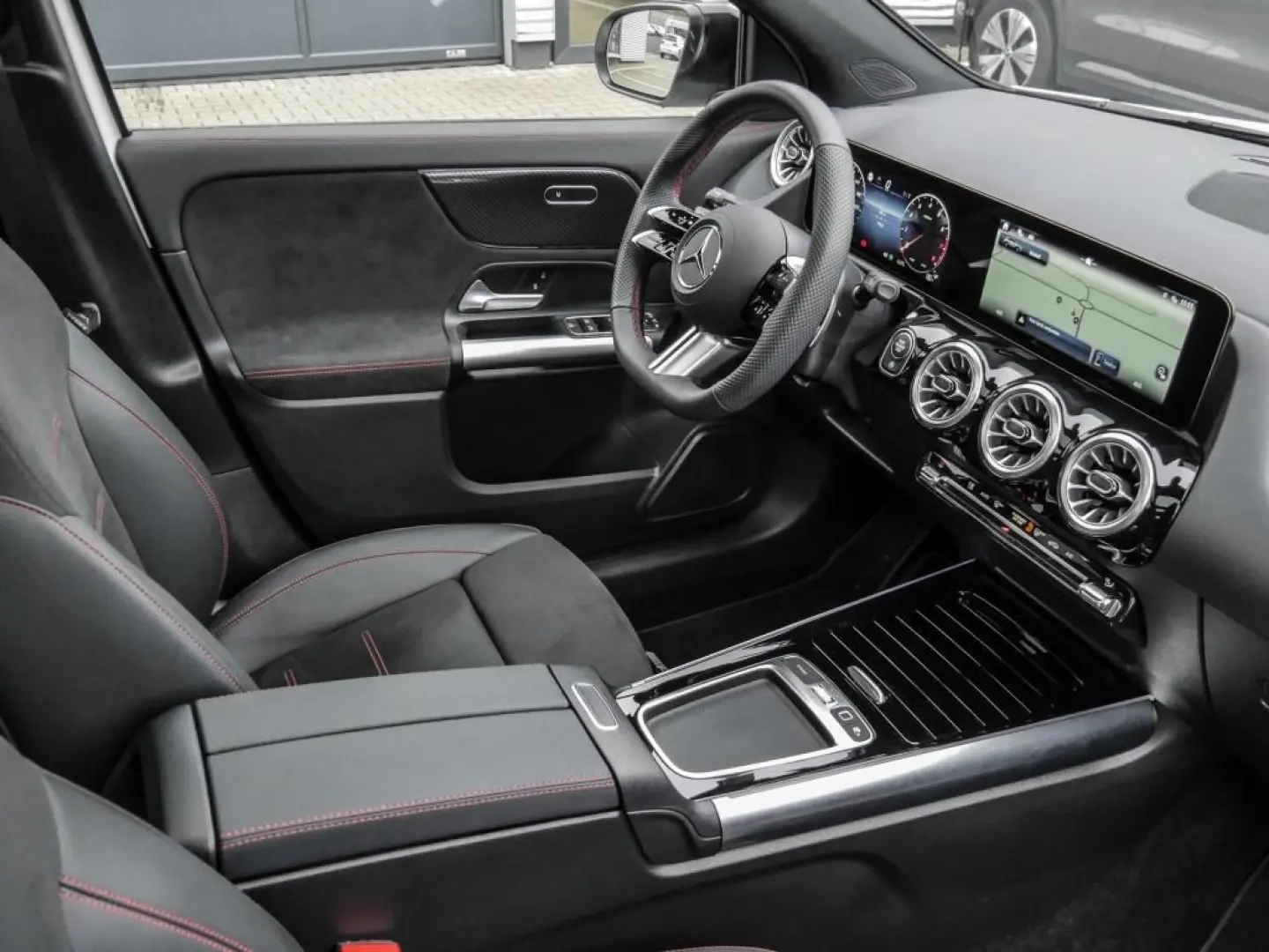 GLA 180 AMG-Sport MLB 360 Pano Night Distr Keyl