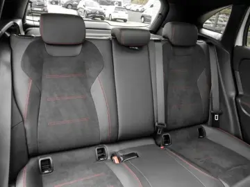 GLA 180 AMG-Sport MLB 360 Pano Night Distr Keyl