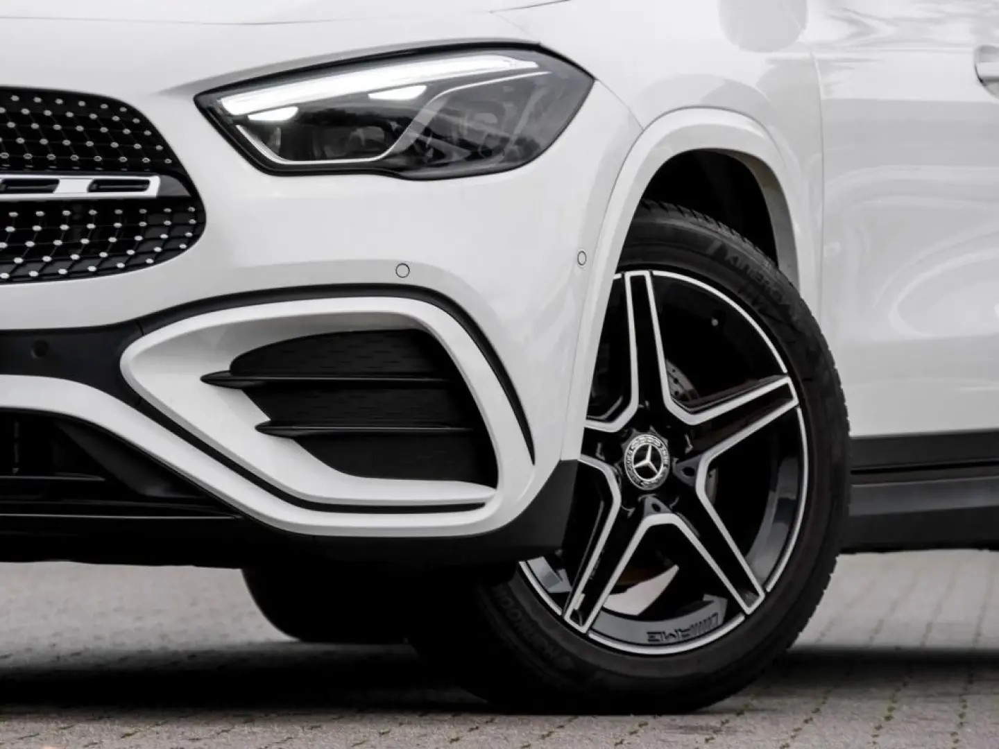 GLA 180 AMG-Sport MLB 360 Pano Night Distr Keyl