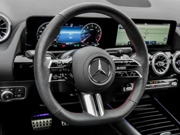 GLA 180 AMG-Sport MLB 360 Pano Night Distr Keyl