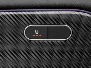 GLA 180 AMG-Sport MLB 360 Pano Night Distr Keyl