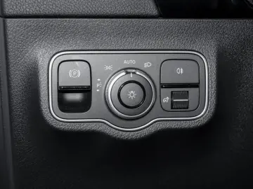 GLA 180 AMG-Sport MLB 360 Pano Night Distr Keyl