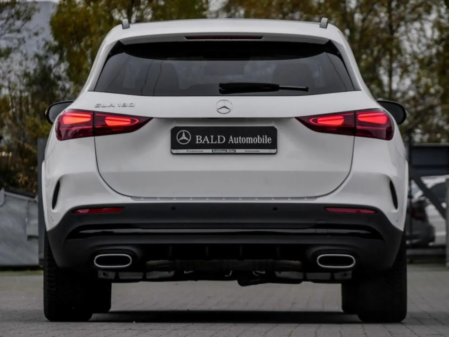 GLA 180 AMG-Sport MLB 360 Pano Night Distr Keyl