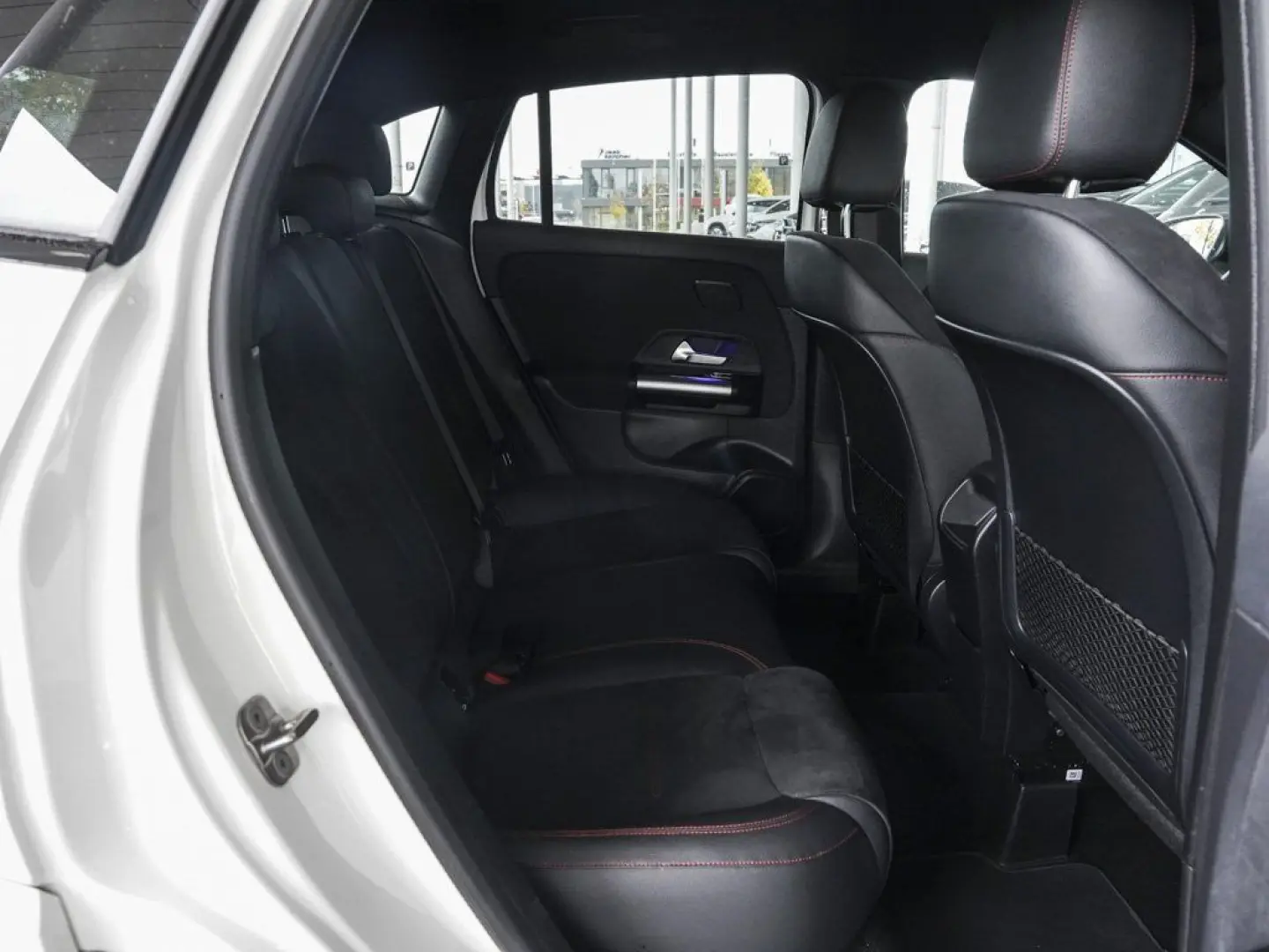 GLA 180 AMG Ambiente Keyless Totwinkel 360  AHK