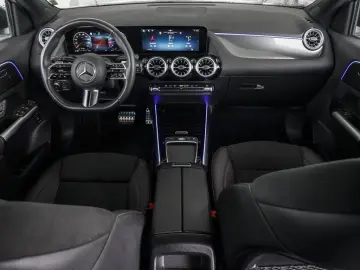 GLA 180 AMG Ambiente Keyless Totwinkel 360  AHK