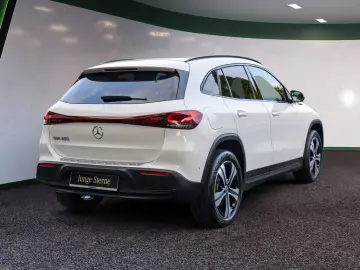 EQA 250 Progressive Advanced  AHK Distr LED Pano