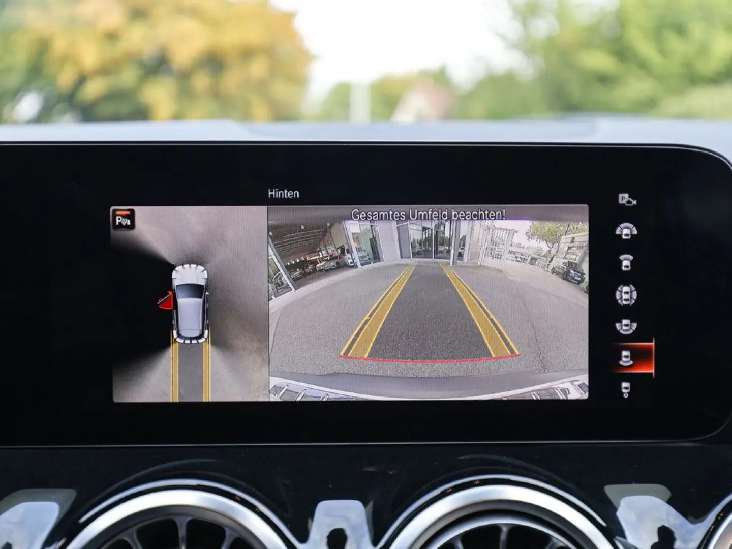 EQA 250 Progressive Advanced  AHK Distr LED Pano