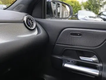 EQA 250 Progressive Advanced  AHK Distr LED Pano