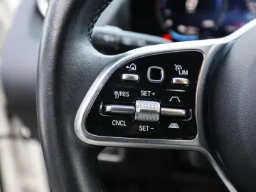 EQA 250 Progressive Advanced  AHK Distr LED Pano