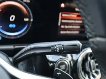 EQA 250 Progressive Advanced  AHK Distr LED Pano