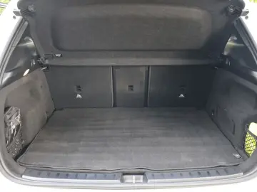 EQA 250 Progressive Advanced  AHK Distr LED Pano