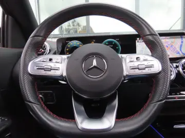 EQA 300 4MATIC Alcantara Ambiente Pano 360