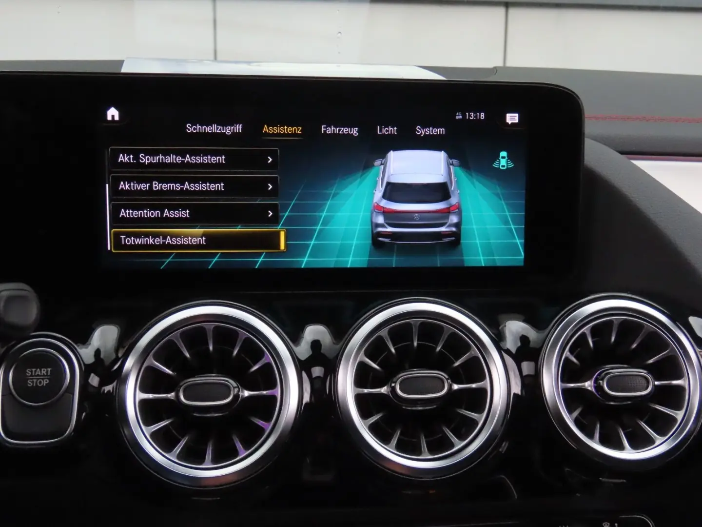 EQA 300 4MATIC Alcantara Ambiente Pano 360