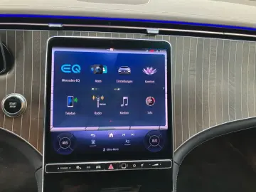 EQE 500 4MATIC LEDER AIRMATIC HEADUP PANO 360