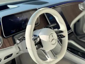 EQE 350 4Matic PANORAMA EXCLUSIVE AMG-LINE