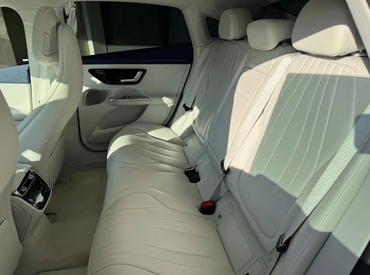 EQE 350 4Matic PANORAMA EXCLUSIVE AMG-LINE