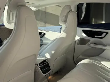 EQE 350 4Matic PANORAMA EXCLUSIVE AMG-LINE