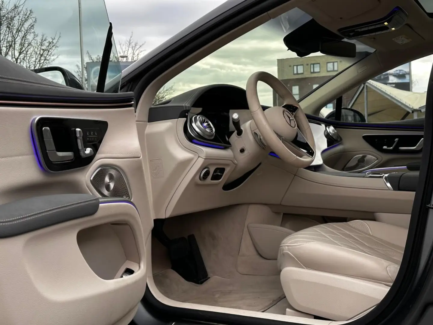 EQS 580 4M AMG Night Magno Pano Massage HUD 360