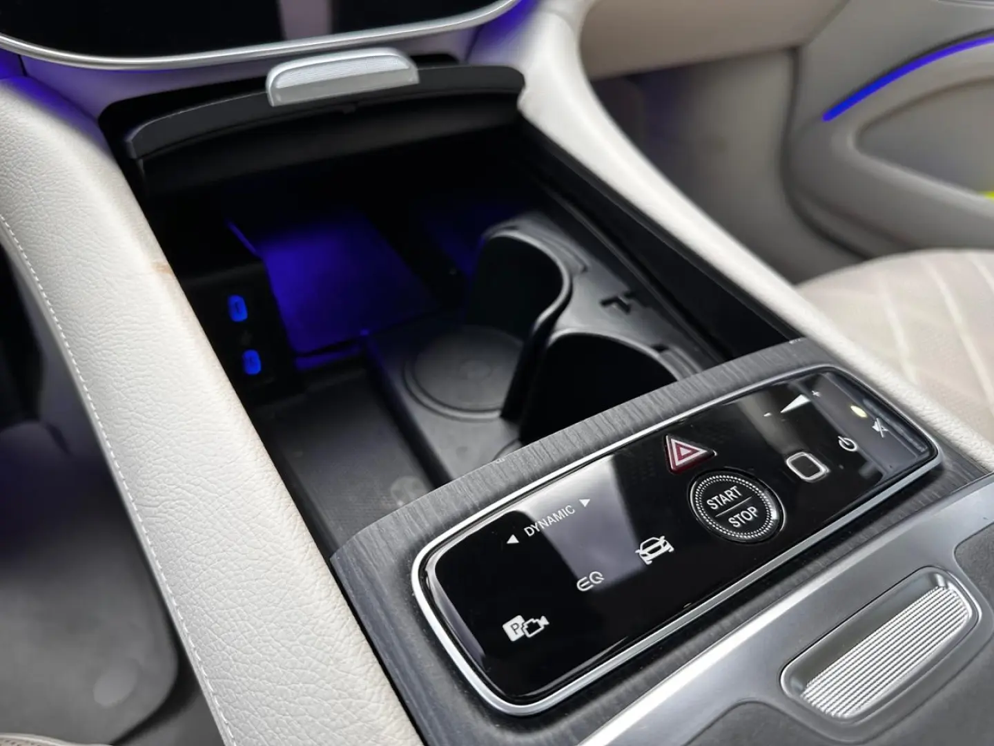 EQS 580 4M AMG Night Magno Pano Massage HUD 360