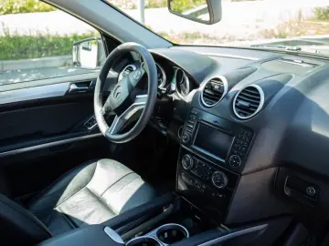 Mercedes-Benz ML 350