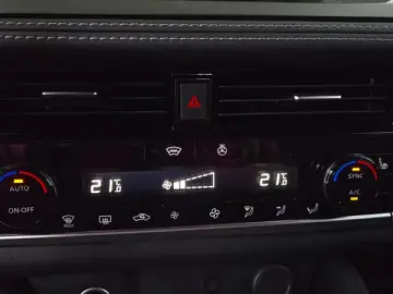 NISSAN QASHQAI 1.3 156CP MHEV Tekna X-Tronic