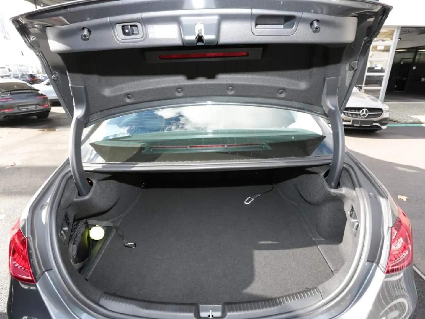 C 300 e Avantgarde MBUX Navi Distronic AHK