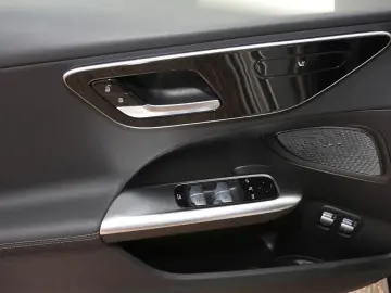 C 300 e Avantgarde MBUX Navi Distronic AHK