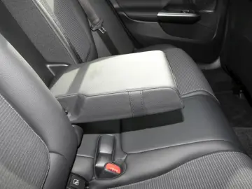 C 300 e Avantgarde MBUX Navi Distronic AHK