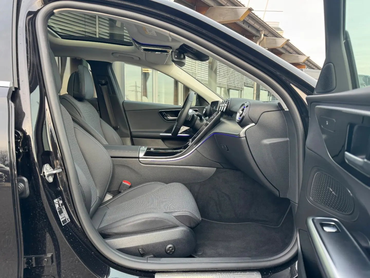 C 220d Avantgarde Pano HUD RFK TotW AmbiPrem