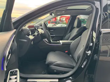 C 220d Avantgarde Pano HUD RFK TotW AmbiPrem