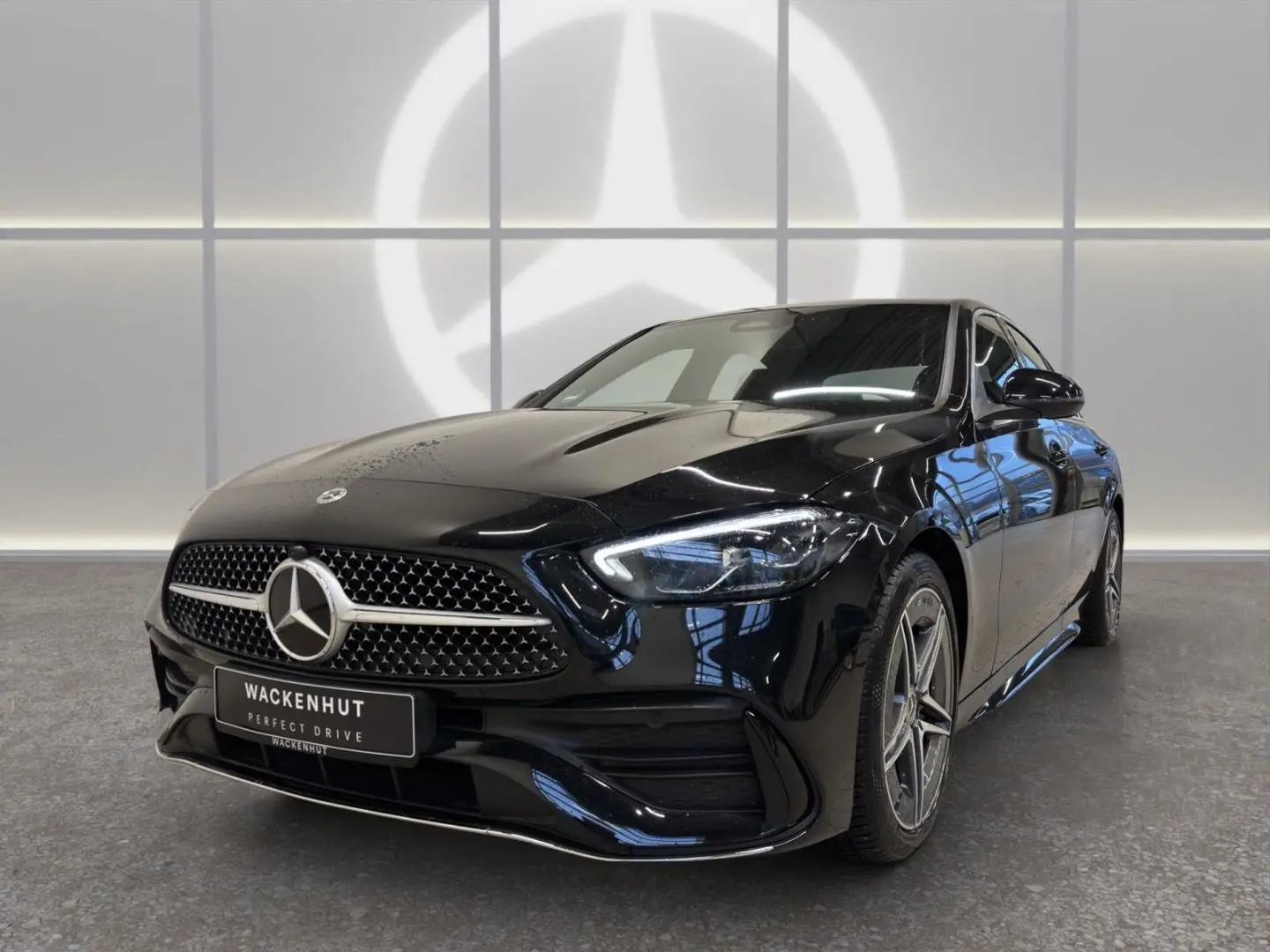 C 220 d AMG ADVANCED RFK AHK DISTR NAVI-PREM LED