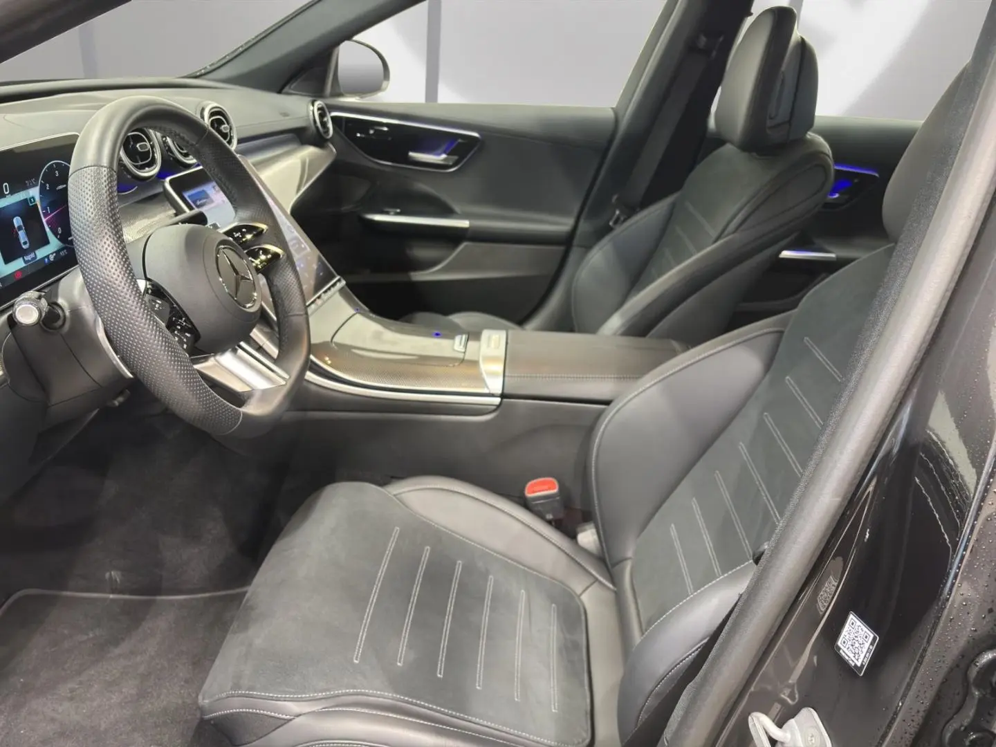 C 220 d AMG ADVANCED RFK AHK DISTR NAVI-PREM LED