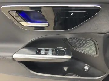 C 220 d AMG ADVANCED RFK AHK DISTR NAVI-PREM LED