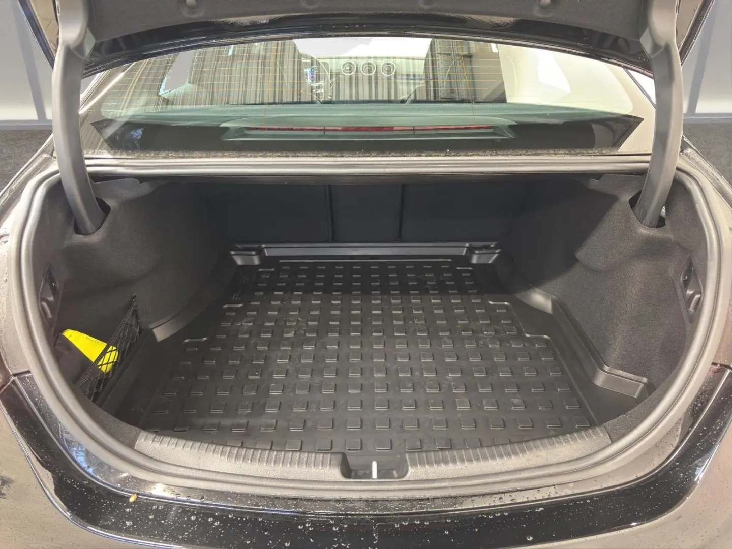 C 220 d AMG ADVANCED RFK AHK DISTR NAVI-PREM LED