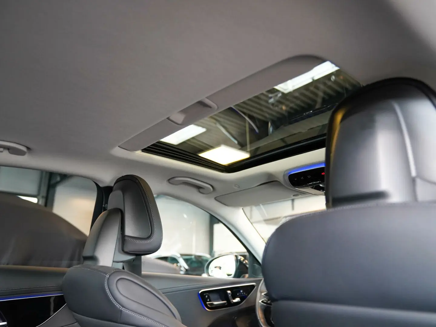 C 200 AMG Line Night Schiebedach Memory Kamera