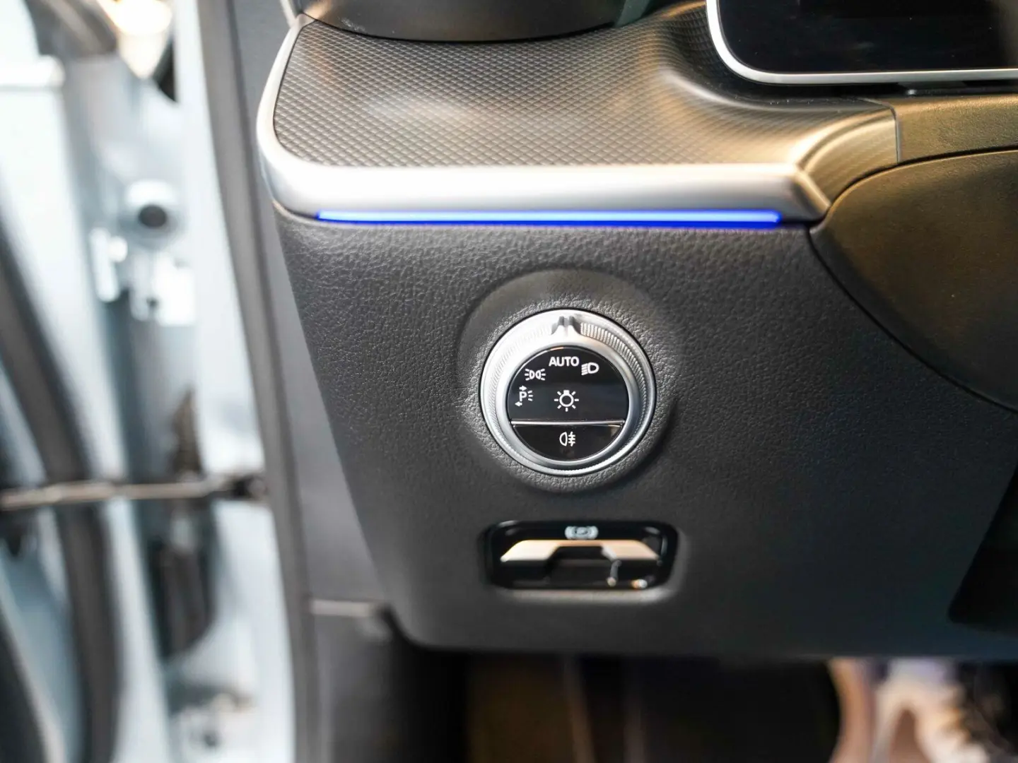 C 200 AMG Line Night Schiebedach Memory Kamera