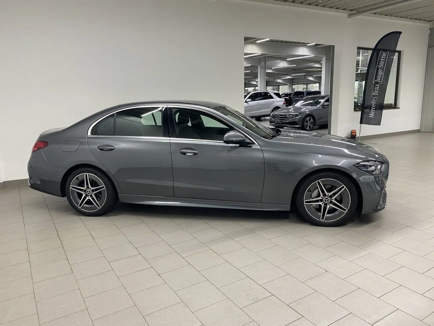 C 180 AMG DIGITAL LIGHT NAV 360  AMBIENTE 18 AMG