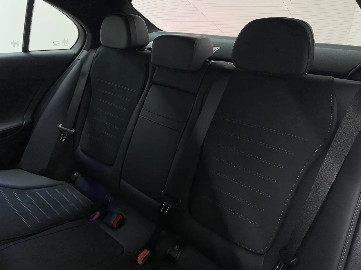 C 180 AMG DIGITAL LIGHT NAV 360  AMBIENTE 18 AMG