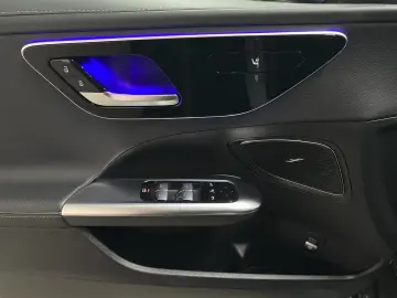 C 180 AMG DIGITAL LIGHT NAV 360  AMBIENTE 18 AMG