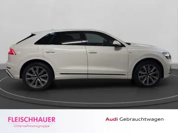 Q8 55 TFSI e qu. 2x S-Line Raute AHK 21'' Kamera