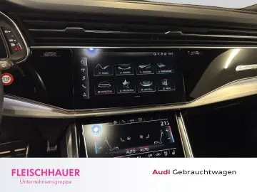 Q8 55 TFSI e qu. 2x S-Line Raute AHK 21'' Kamera