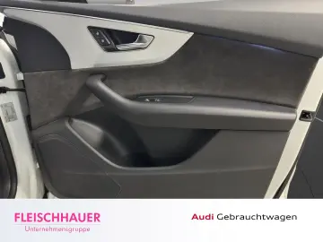 Q8 55 TFSI e qu. 2x S-Line Raute AHK 21'' Kamera
