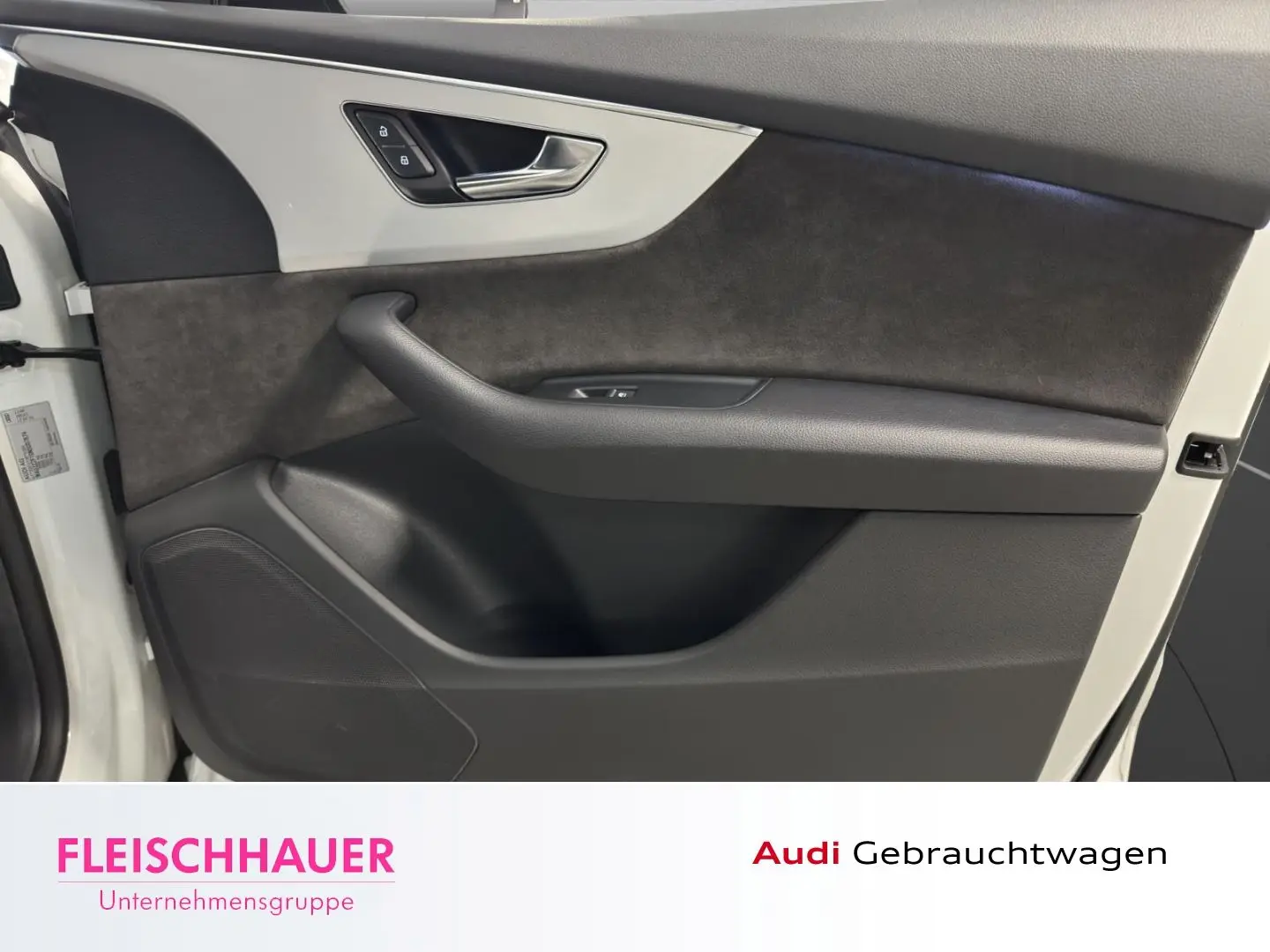 Q8 55 TFSI e qu. 2x S-Line Raute AHK 21'' Kamera